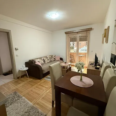 아파트 Apartman6 Zivkovic *